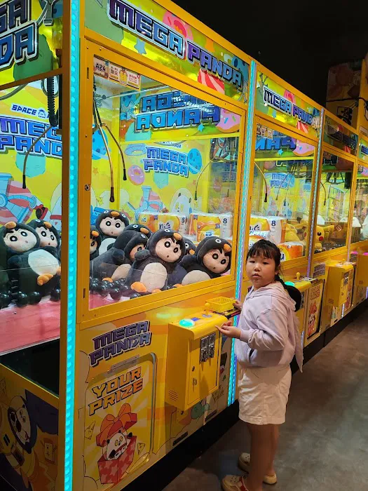 Space Panda Cheras Picture 9