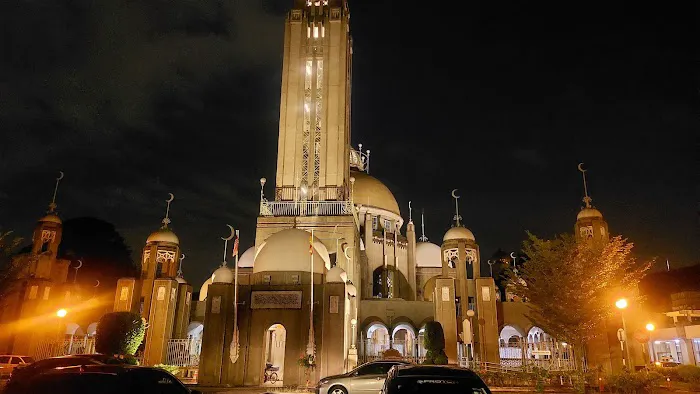 Sultan Suleiman Royal Mosque Picture 1