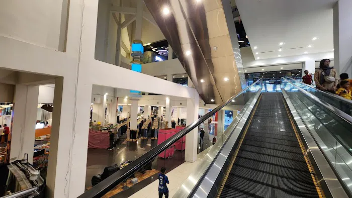MesaMall Picture 7