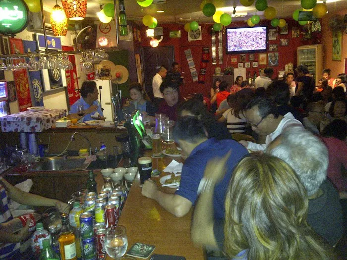 Rueben's Bistro and Pub Picture 10