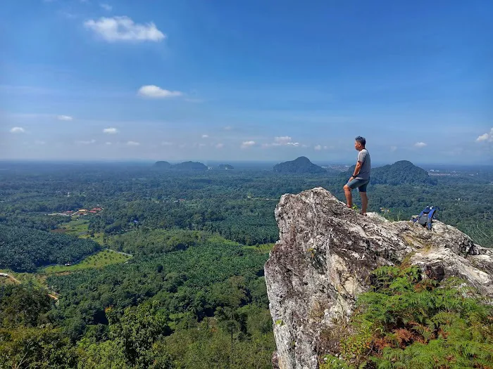 Batu Putih Hill - Trail Picture 7
