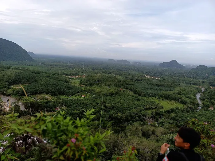 Batu Putih Hill - Trail Picture 2