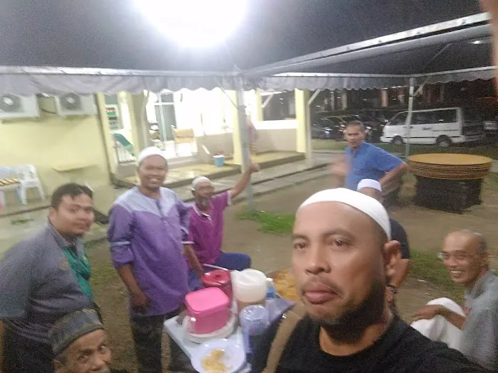 Surau Al Fathonah Picture 2