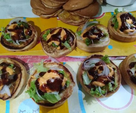 Hunter Burger Station N Nasi Lemak Kukus