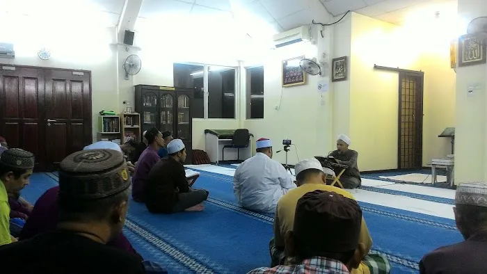 Surau Abdul Rahman Auf Picture 5