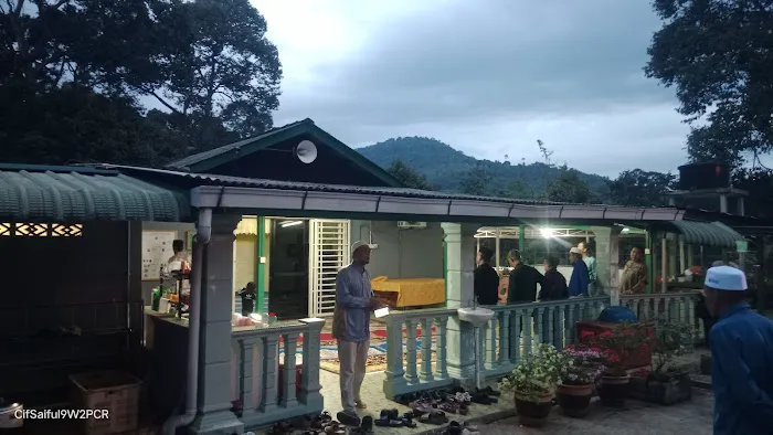 Surau Kg Parit Mungkal Picture 6