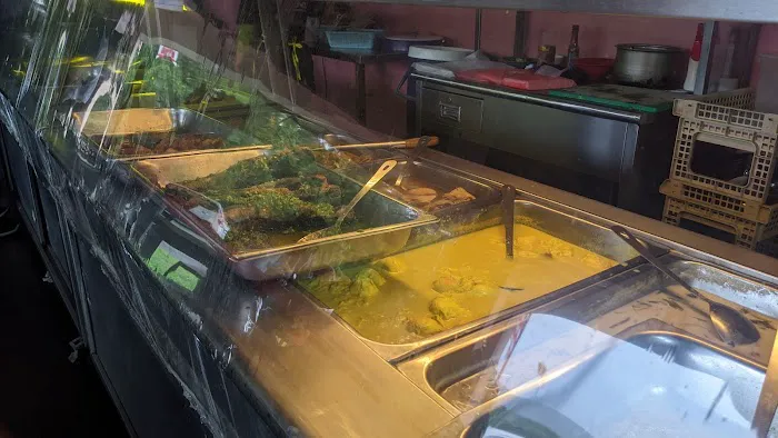 Restoran Fenomena Nasi Ulam Ayam Kampung Picture 3