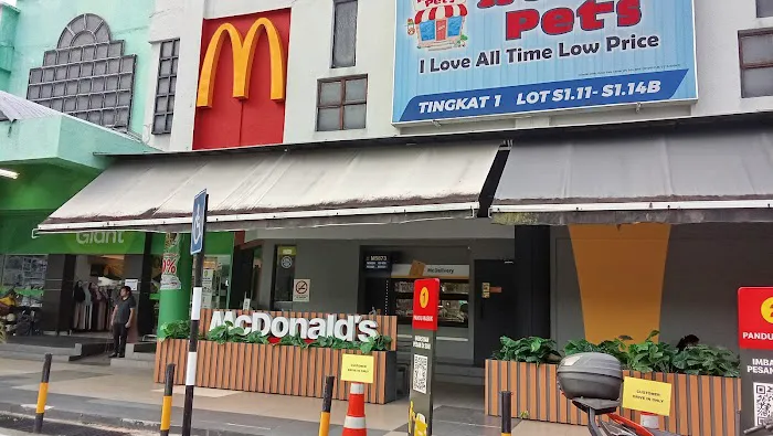 McDonald's Giant Ulu Klang Picture 10