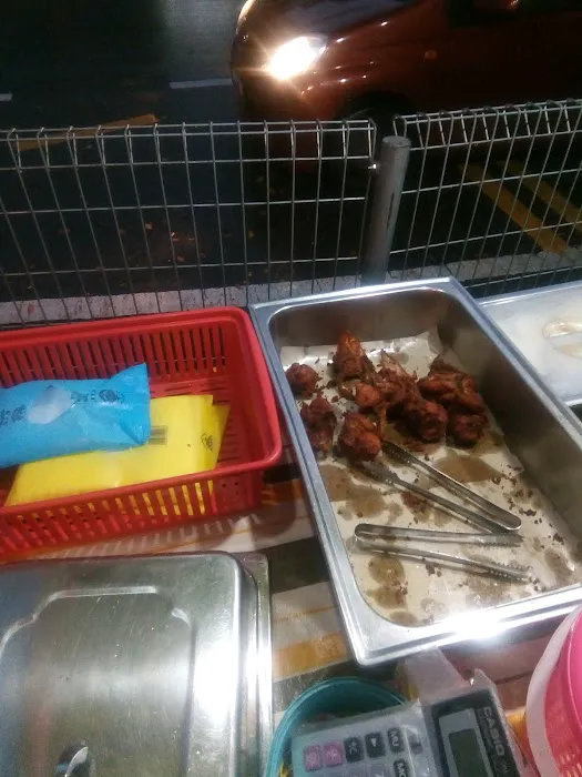 Nasi Lemak Pokok Ketapang Picture 2