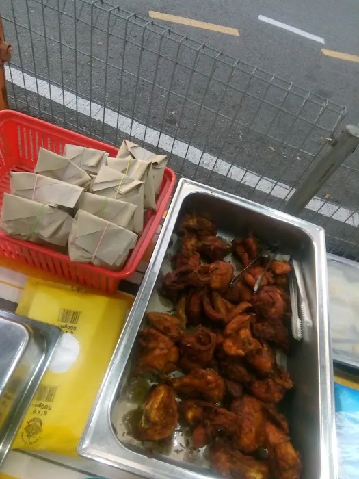Nasi Lemak Pokok Ketapang Picture 5