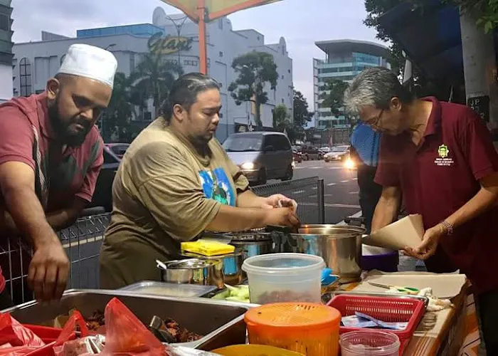 Nasi Lemak Pokok Ketapang Picture 8