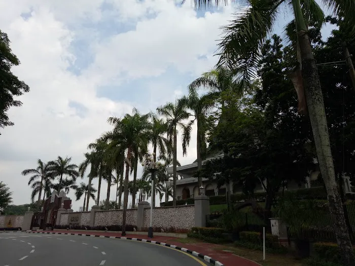 Jalan Istana Picture 6