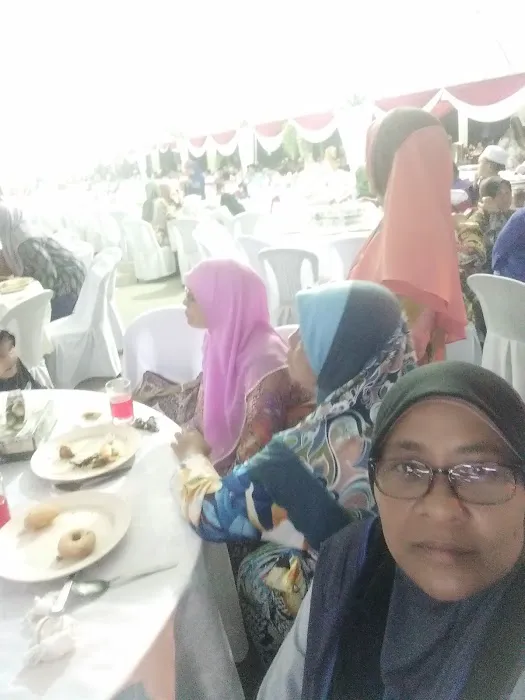 Pak Ngah & Mak Ngah Food Caterer (Nasi Kukus Ayam Goreng), Salys Wastern Food. Picture 2