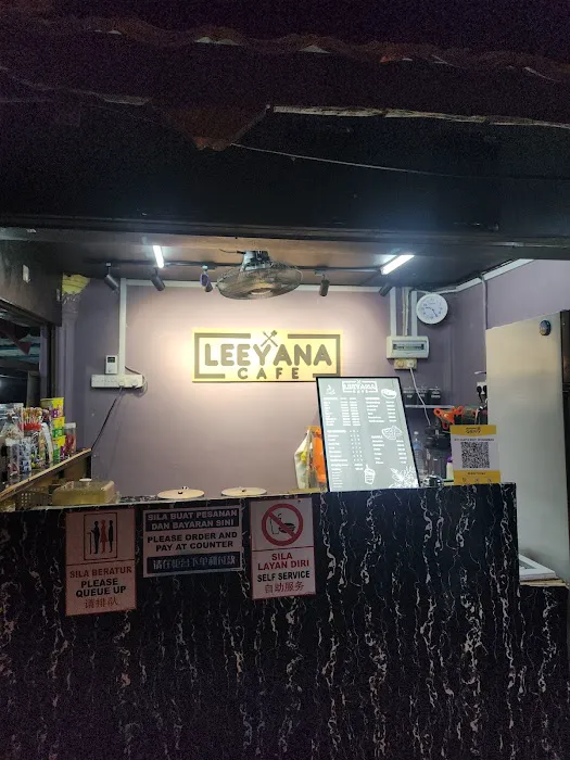 LeeYana Cafe Picture 1
