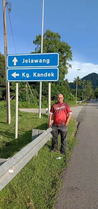 Masjid Nurul Iman Kampung Kandek Picture 8