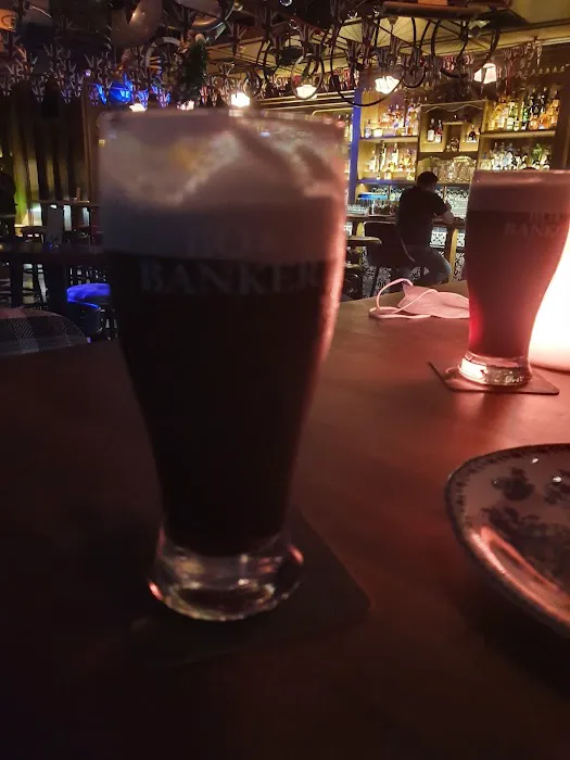 Banker Bar Picture 8