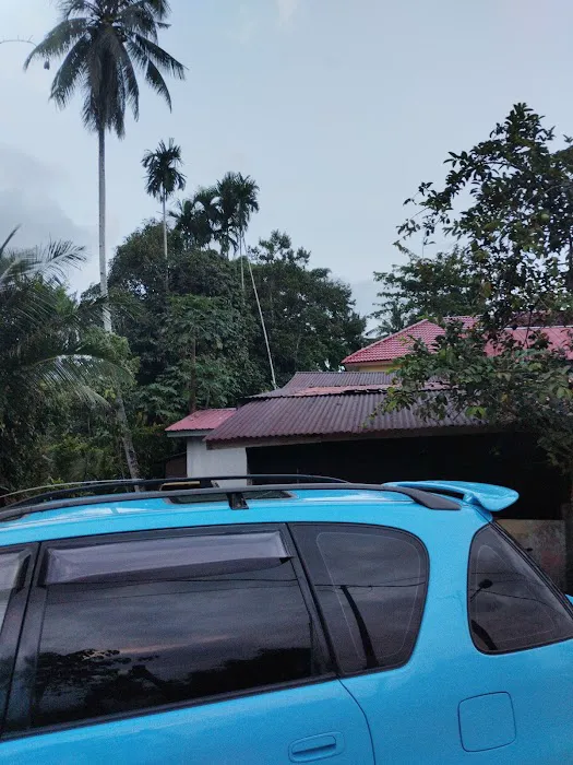 Madrasah Kuning Jeli Lama Picture 2