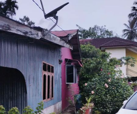 Madrasah Kuning Jeli Lama