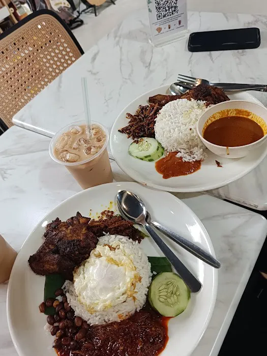 Nasi Kukus & Nasi Lemak Syedek Picture 6