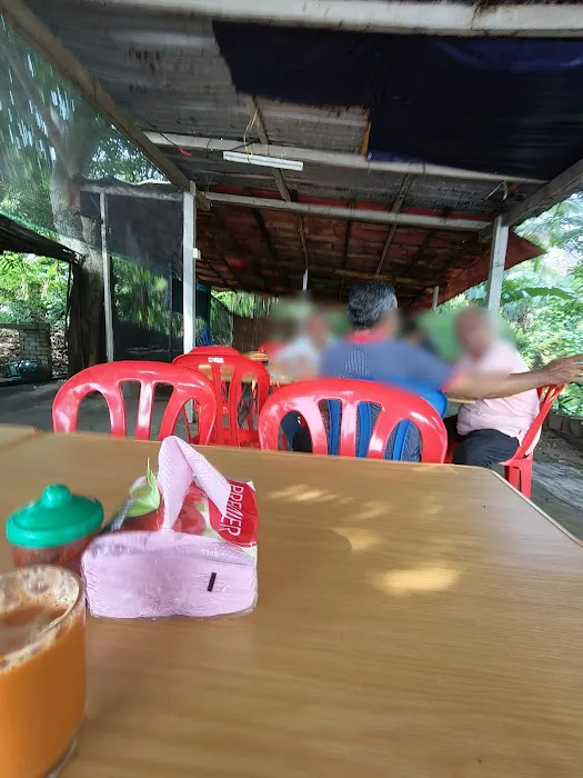 Kedai Makan Pagi (Nasi Lemak Sambal Hitam) Picture 6