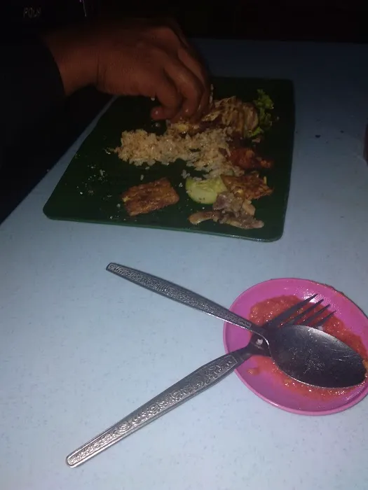 Nasi Ayam Penyet Meledak Picture 1