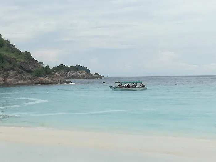 Redang Island Sun Batik Gallery Picture 1