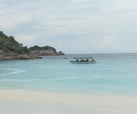 Redang Island Sun Batik Gallery