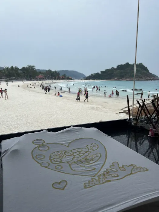 Redang Island Sun Batik Gallery Picture 3