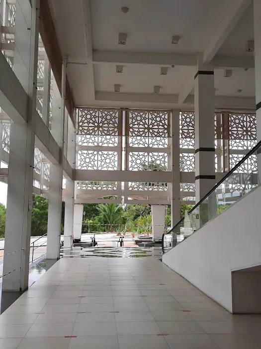 Raja Haji Fisabilillah Masjid Picture 5