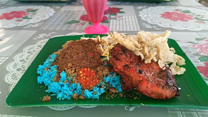 Nasi Kerabu Abe Mat Picture 1