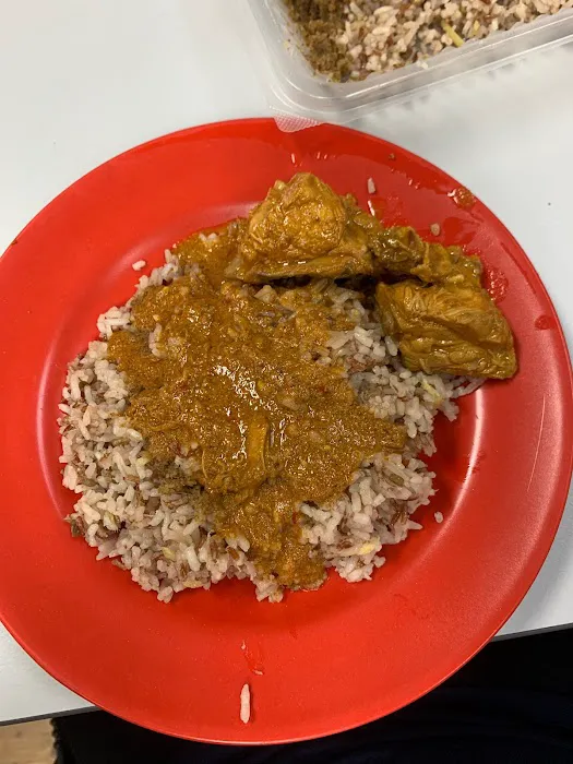 Nasi Berlauk Kak Nah & katering Picture 1