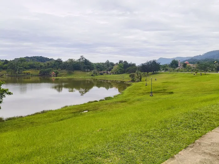 Taman Tasik Embayu Proton City Picture 3