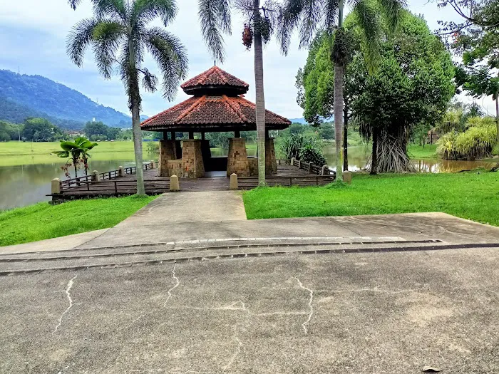 Taman Tasik Embayu Proton City Picture 4