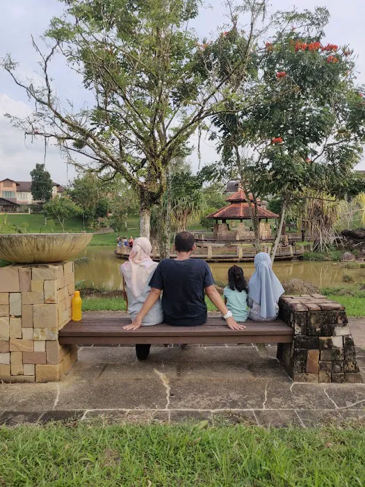 Taman Tasik Embayu Proton City Picture 10