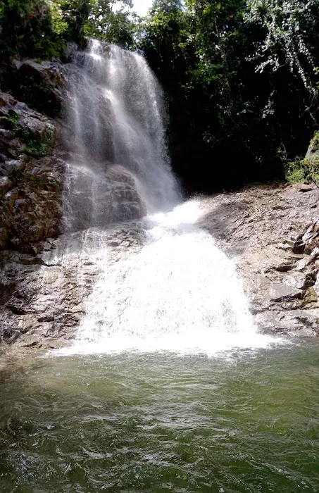 Strata waterfall Picture 2