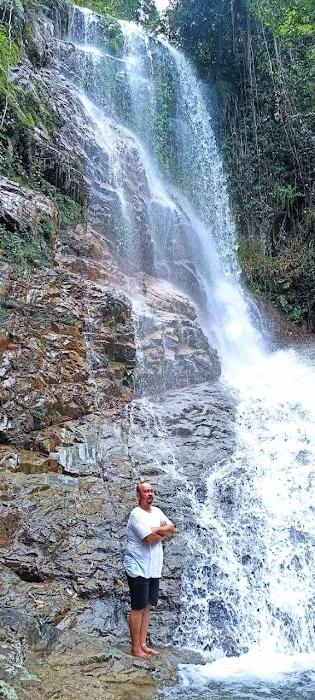 Strata waterfall Picture 6