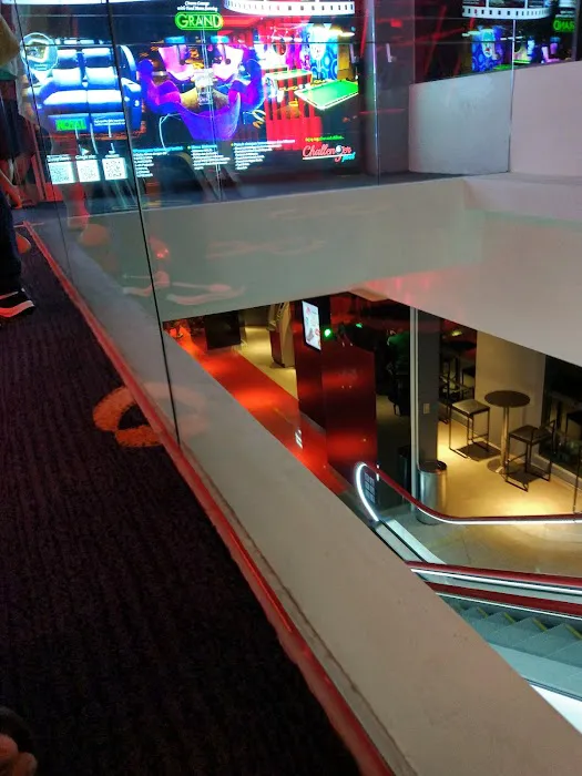 IRDKL Mall Picture 6