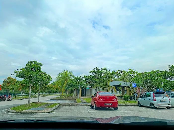 Surau Plaza Tol SKVE Saujana Putra Picture 3