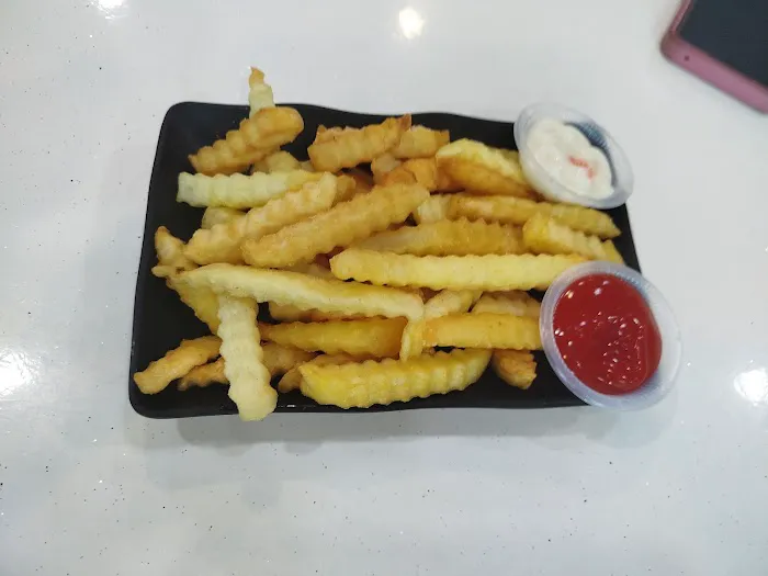 Gateway Food Junction Picture 9