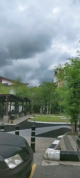 Pekan Sungai Besi Community Park Picture 1
