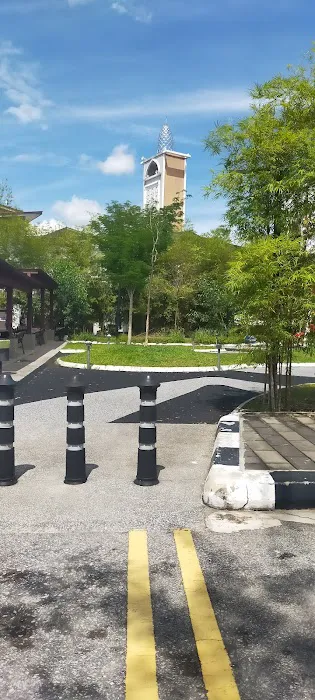 Pekan Sungai Besi Community Park Picture 8