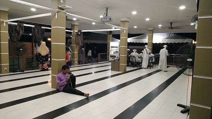 Surau Al Muttaqeen Bandar Nusaputra Picture 3