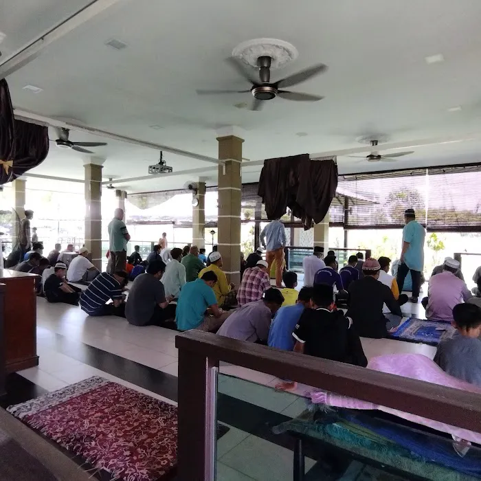 Surau Al Muttaqeen Bandar Nusaputra Picture 10