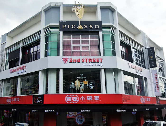 Picasso Bar • Sri Petaling Picture 4