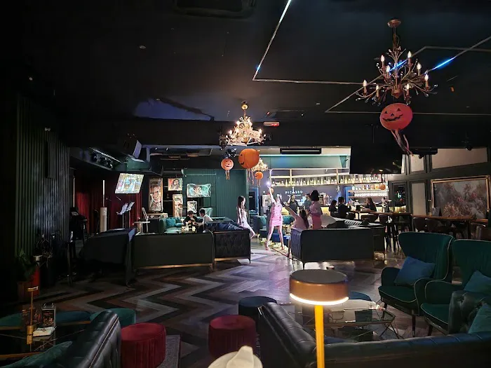 Picasso Bar • Sri Petaling Picture 5