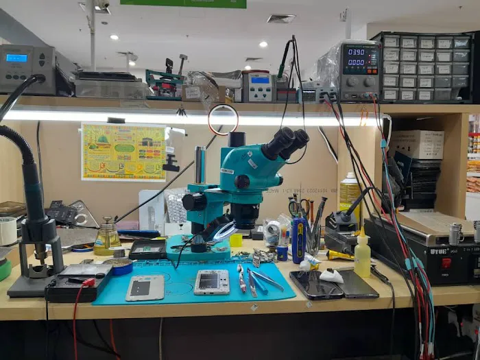 REPAIR PHONE NILAI / LAPTOP REPAIR/ APPLE REPAIR POINT (GIANT NILAI VPS) MR.HANIF Picture 1