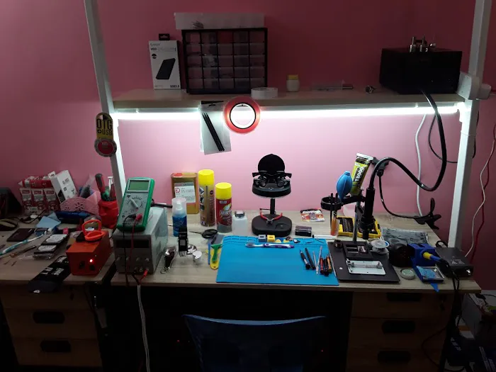 REPAIR PHONE NILAI / LAPTOP REPAIR/ APPLE REPAIR POINT (GIANT NILAI VPS) MR.HANIF Picture 6