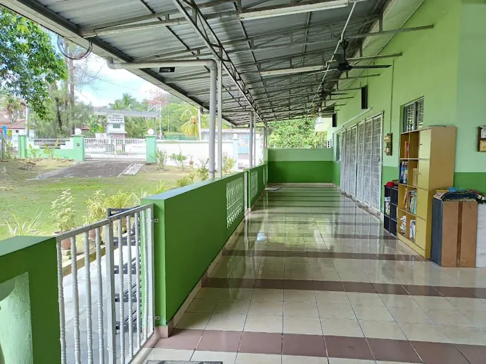 Surau Al-Makmur, Tmn Bkt Mewah Fasa 9 Picture 5