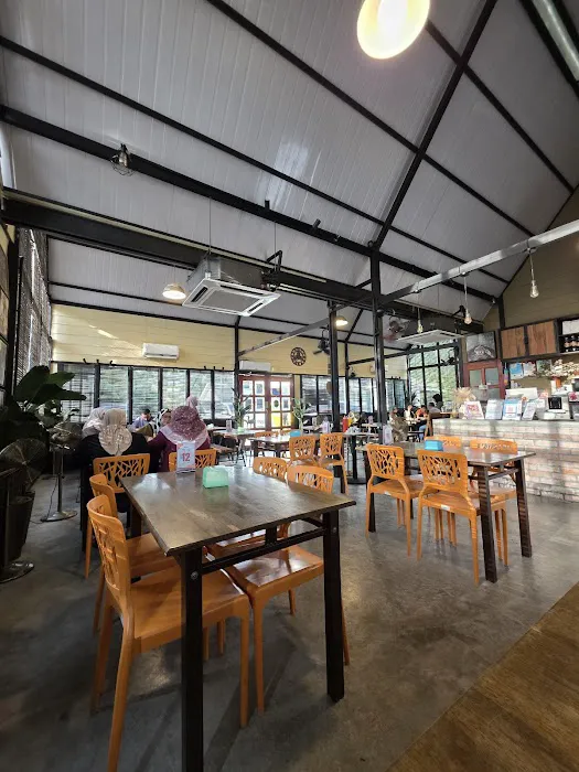 Kampung Hills Eatery Picture 5