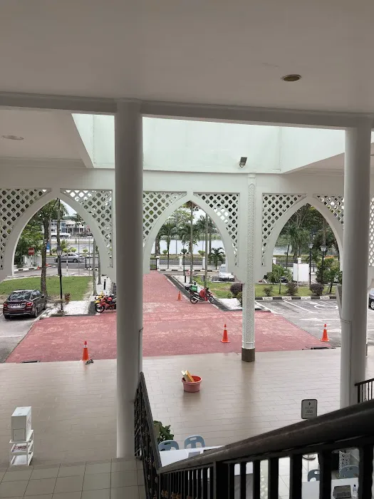 Tengku Kelana Jaya Petra Mosque Picture 1